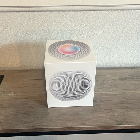 Apple Home-pod Mini - Picture 2 of 3
